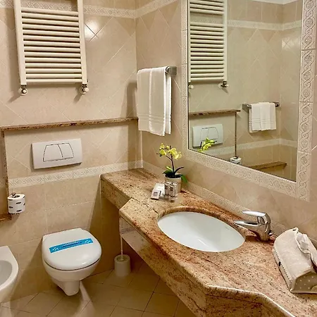 Hotel Granada Milano Marittima Extérieur photo